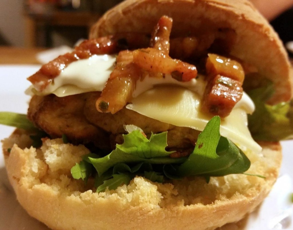 12204123_1135942053101122_1494898194_o